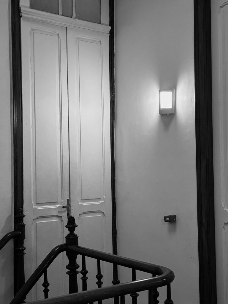 Foto da Casa bardot com luz natural e ambientação interna